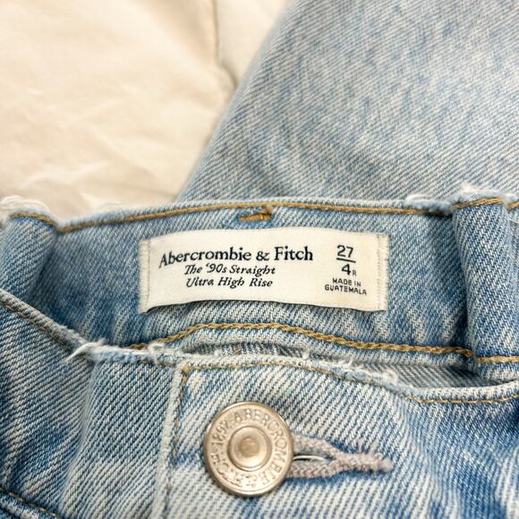 Abercrombie & Fitch 90s Ultra High Rise Straight Jeans Light Wash 27/4R EUC - Picture 4 of 8